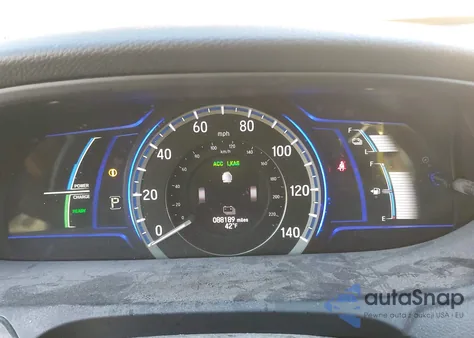 2017 Honda Accord Hybrid Touring z USA, uszkodzony, nr VIN JHMCR6F77HC031507